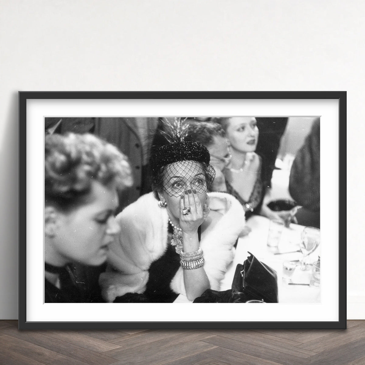 Slim Aarons - an anxious wait - Photography - Getty Images