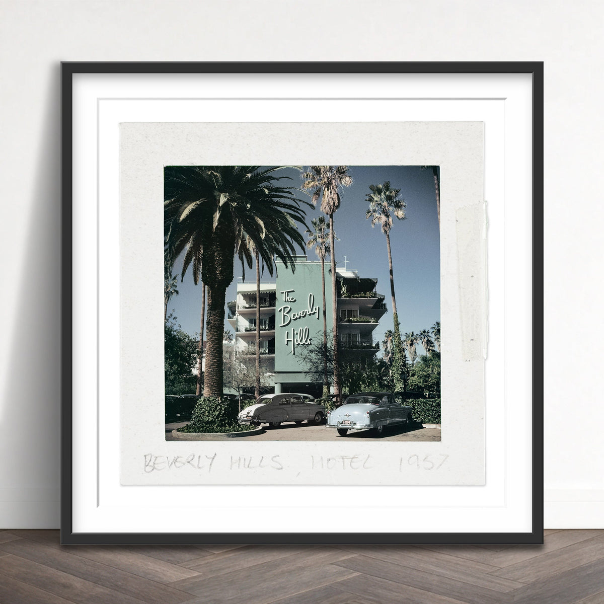 Slim Aarons - beverly hills hotel slide - Photography - Getty Images