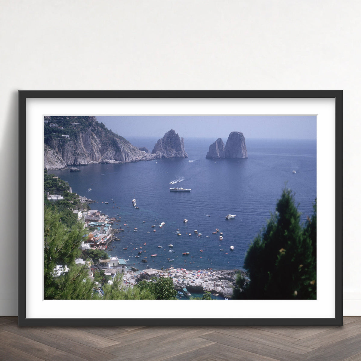 Slim Aarons - capri bay - Photography - Getty Images