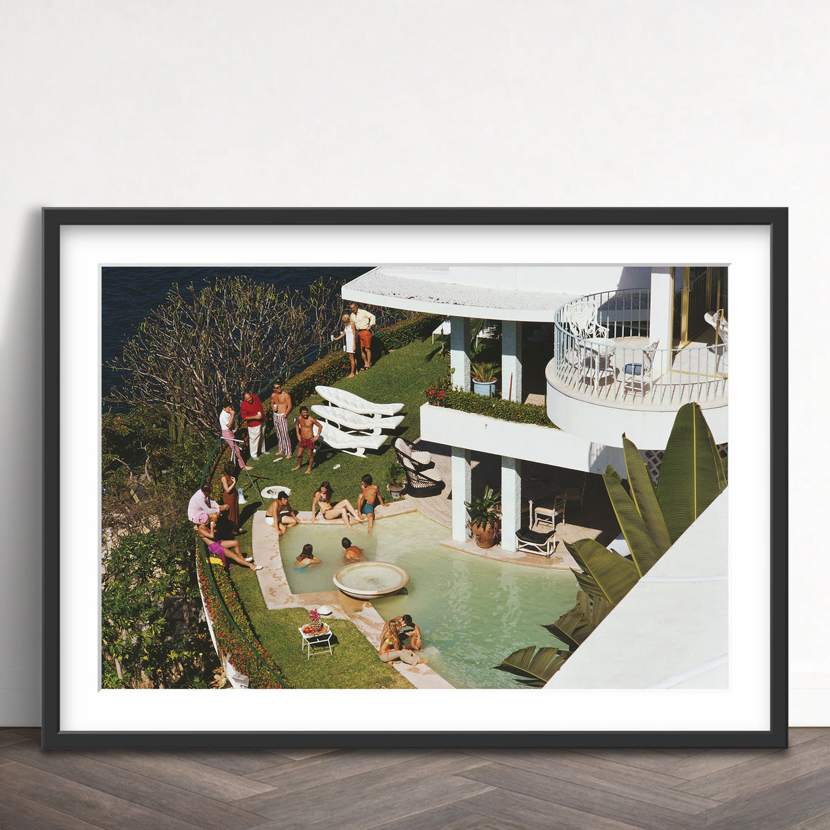 Slim Aarons - clifftop pool - Photography - Getty Images