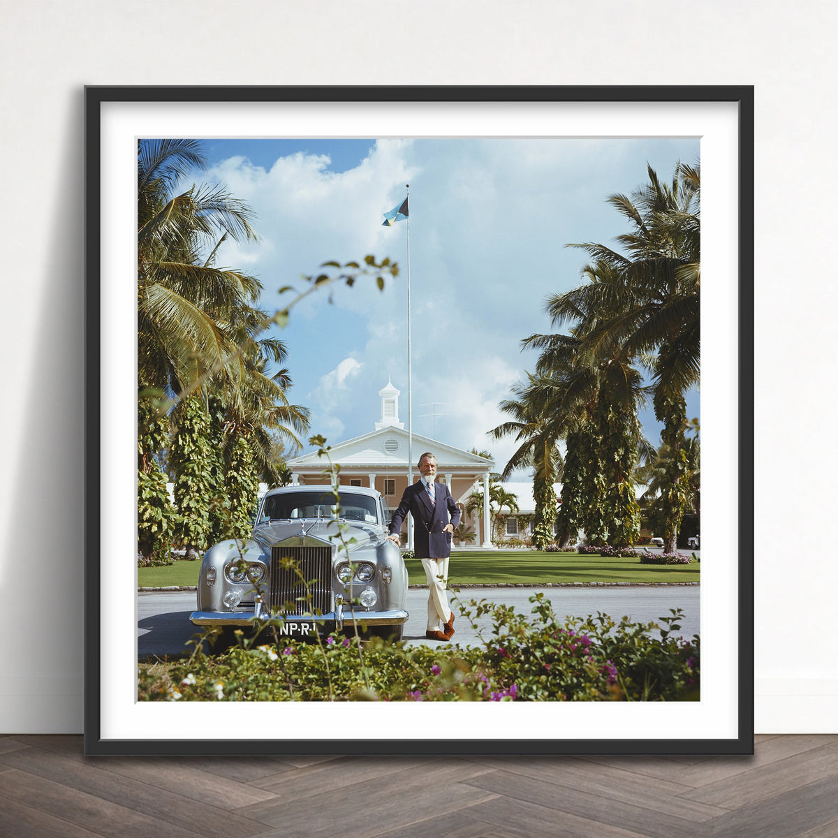 Slim Aarons - commander whitehead - Photography - Getty Images