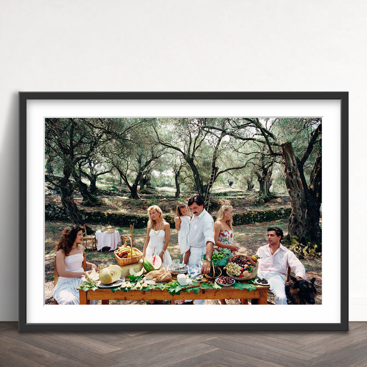 Slim Aarons - corfu picnic - Photography - Getty Images