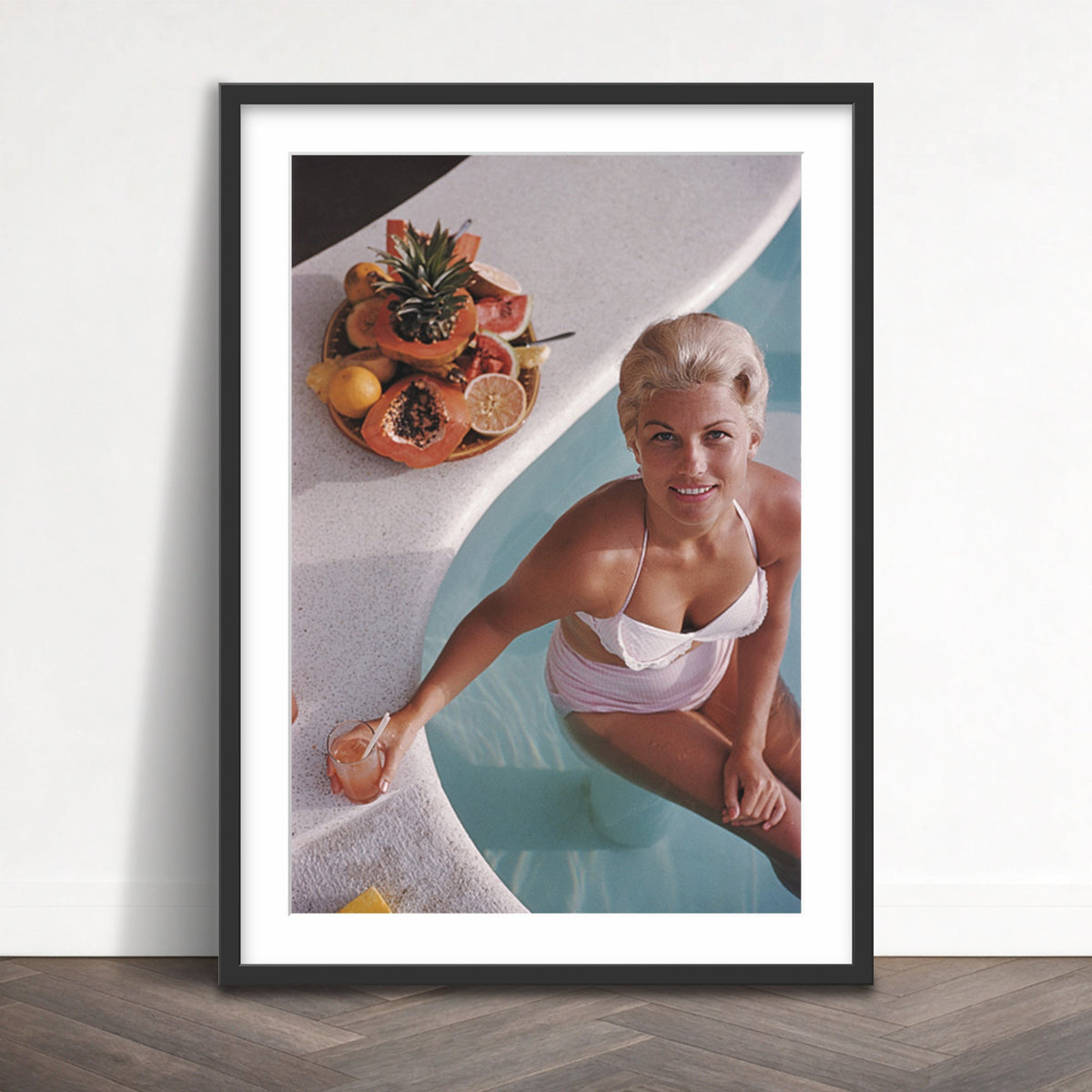 Slim Aarons - fruit cocktail - Photography - Getty Images