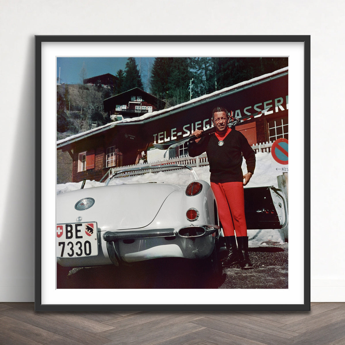 Slim Aarons - gstaad skier - Photography - Getty Images