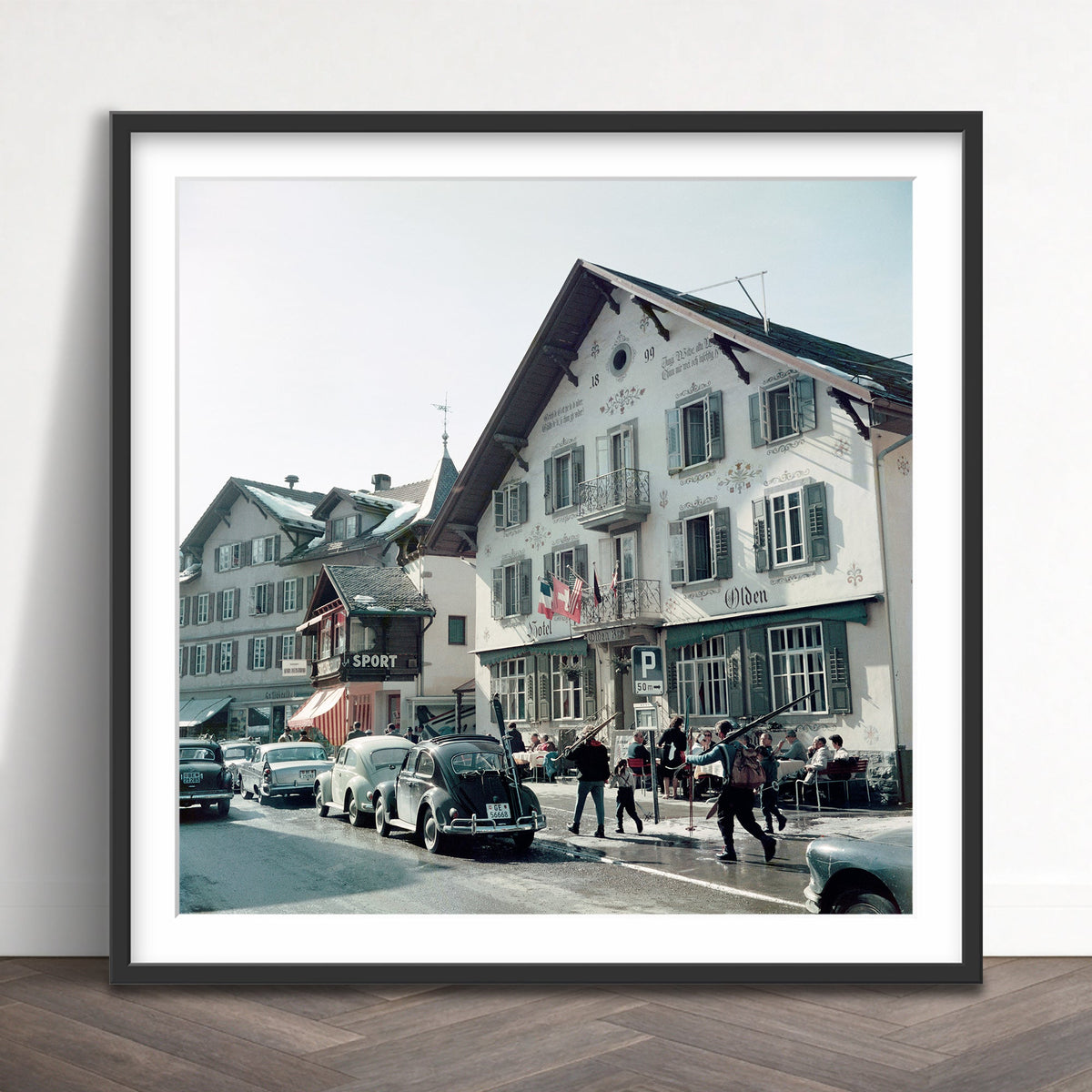 Slim Aarons - hotel olden - Photography - Getty Images