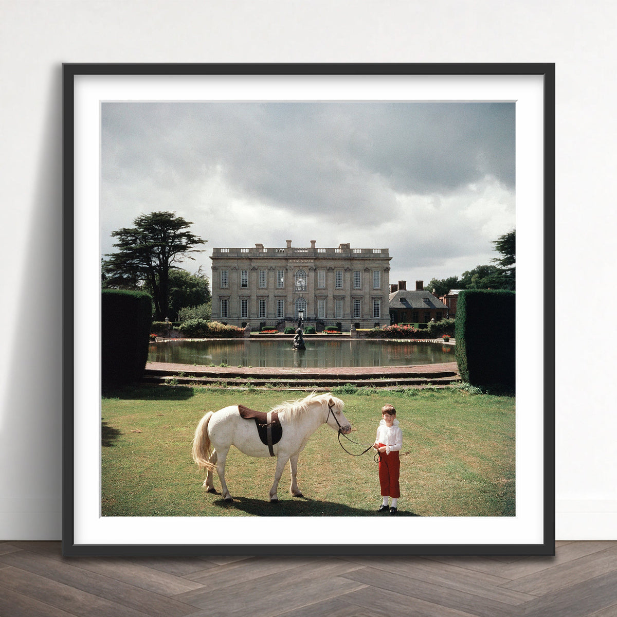 Slim Aarons - lord of all i survey - Photography - Getty Images