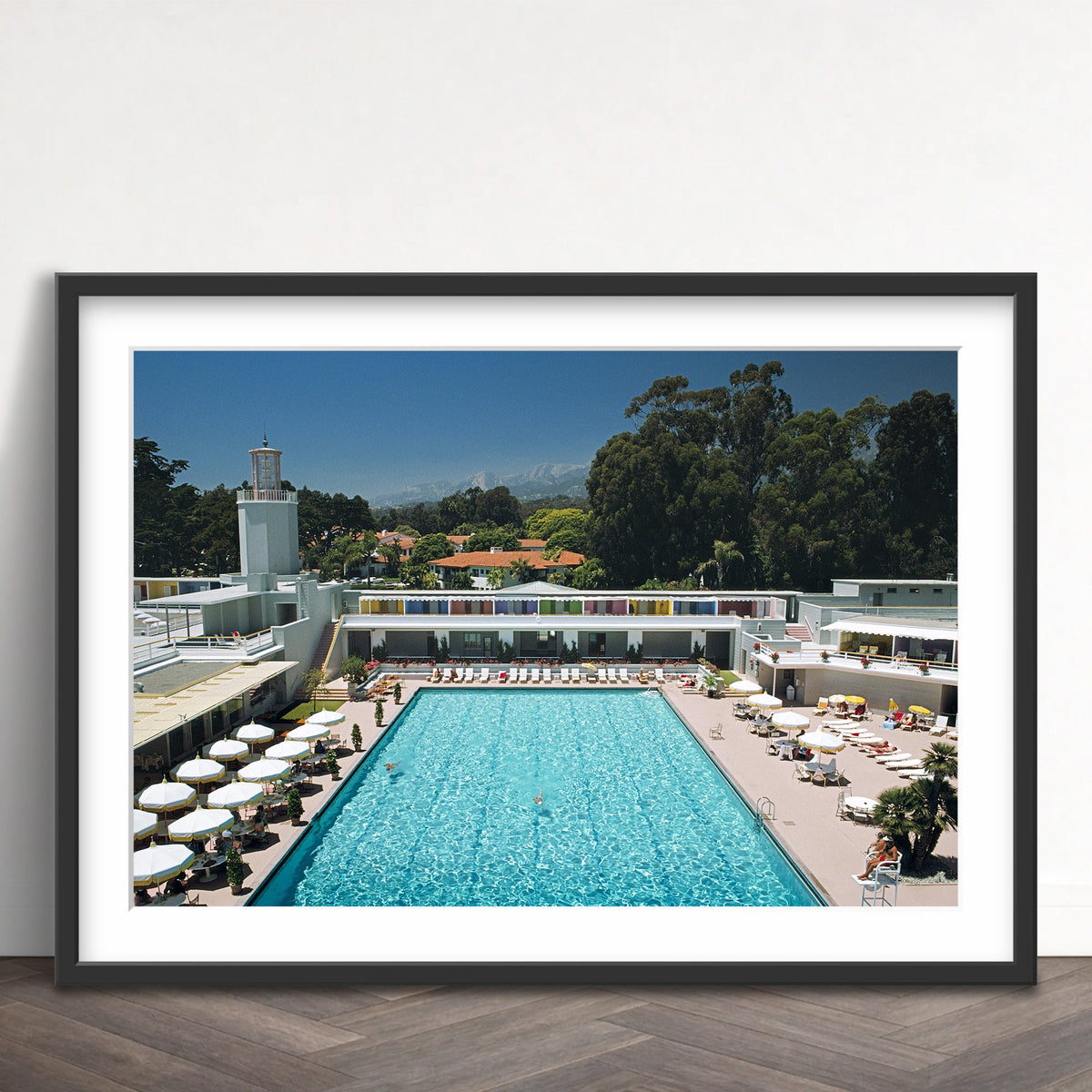Slim Aarons - monte carlo pool - Photography - Getty Images