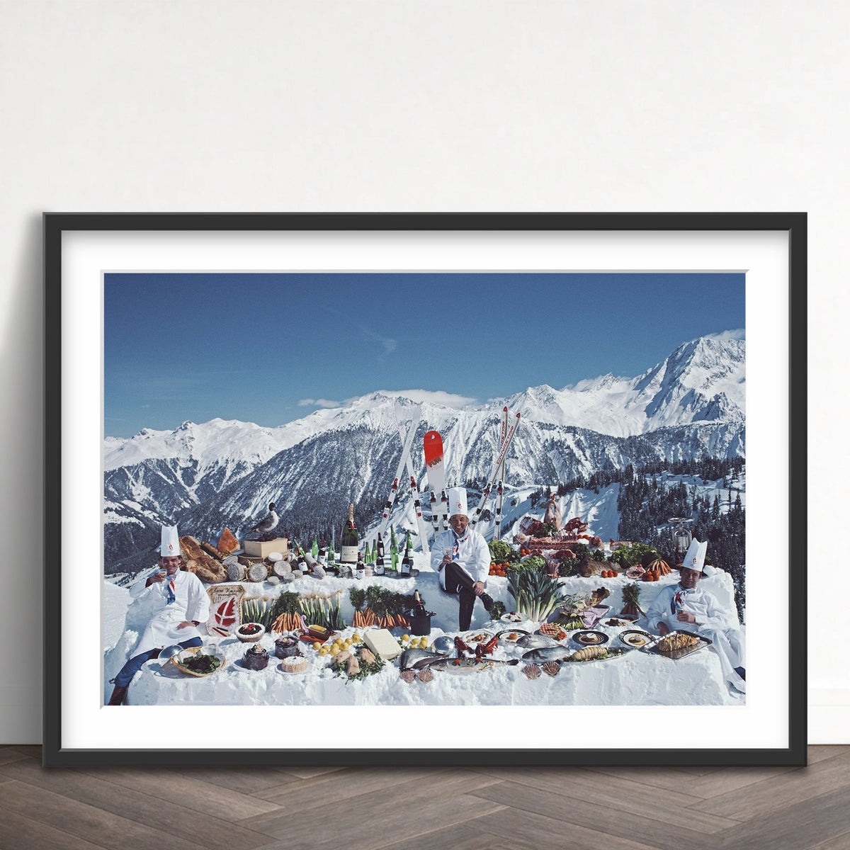 Slim Aarons - moutain buffet - Photography - Getty Images