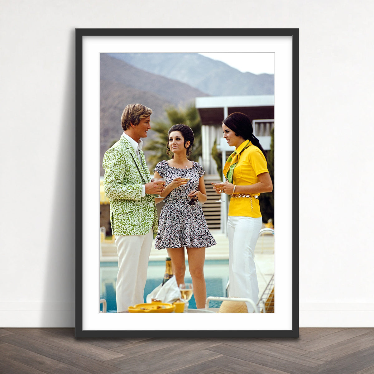 Slim Aarons - poolside fashions - Photography - Getty Images