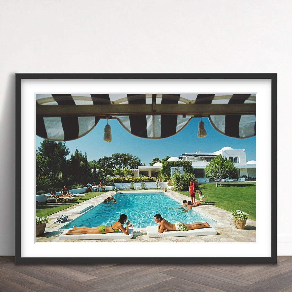 Slim Aarons - poolside in sotogrande - Photography - Getty Images
