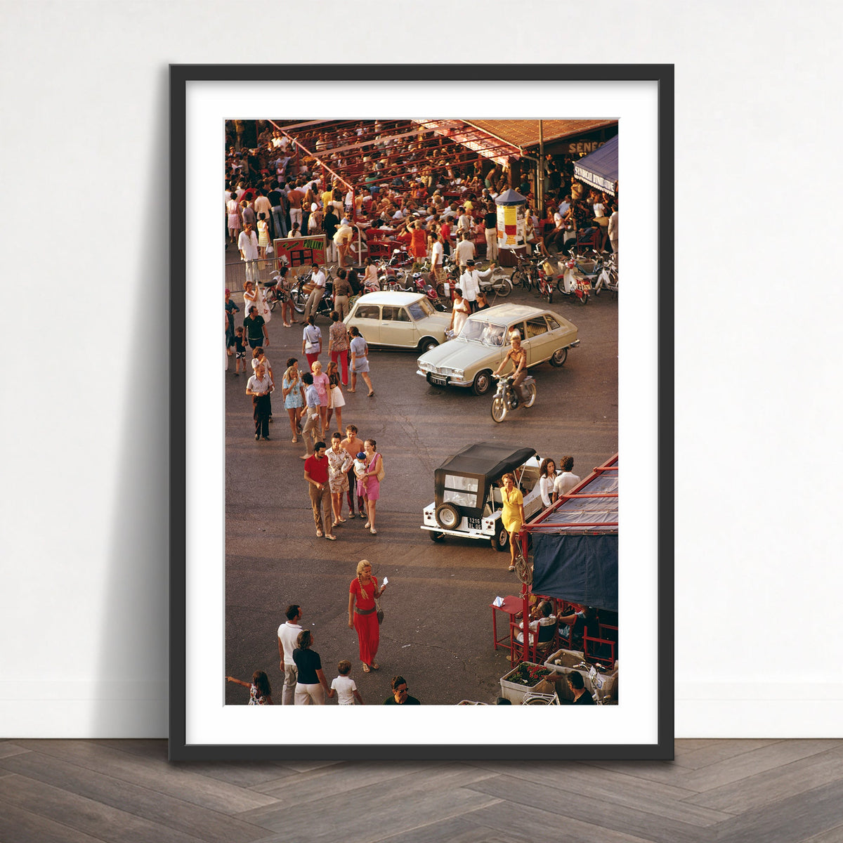 Slim Aarons - saint tropez 1 - Photography - Getty Images