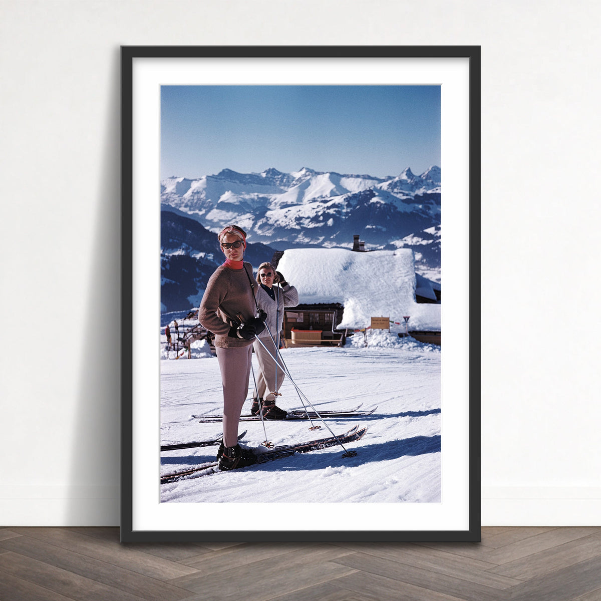 Slim Aarons - skiers in gstaad - Photography - Getty Images