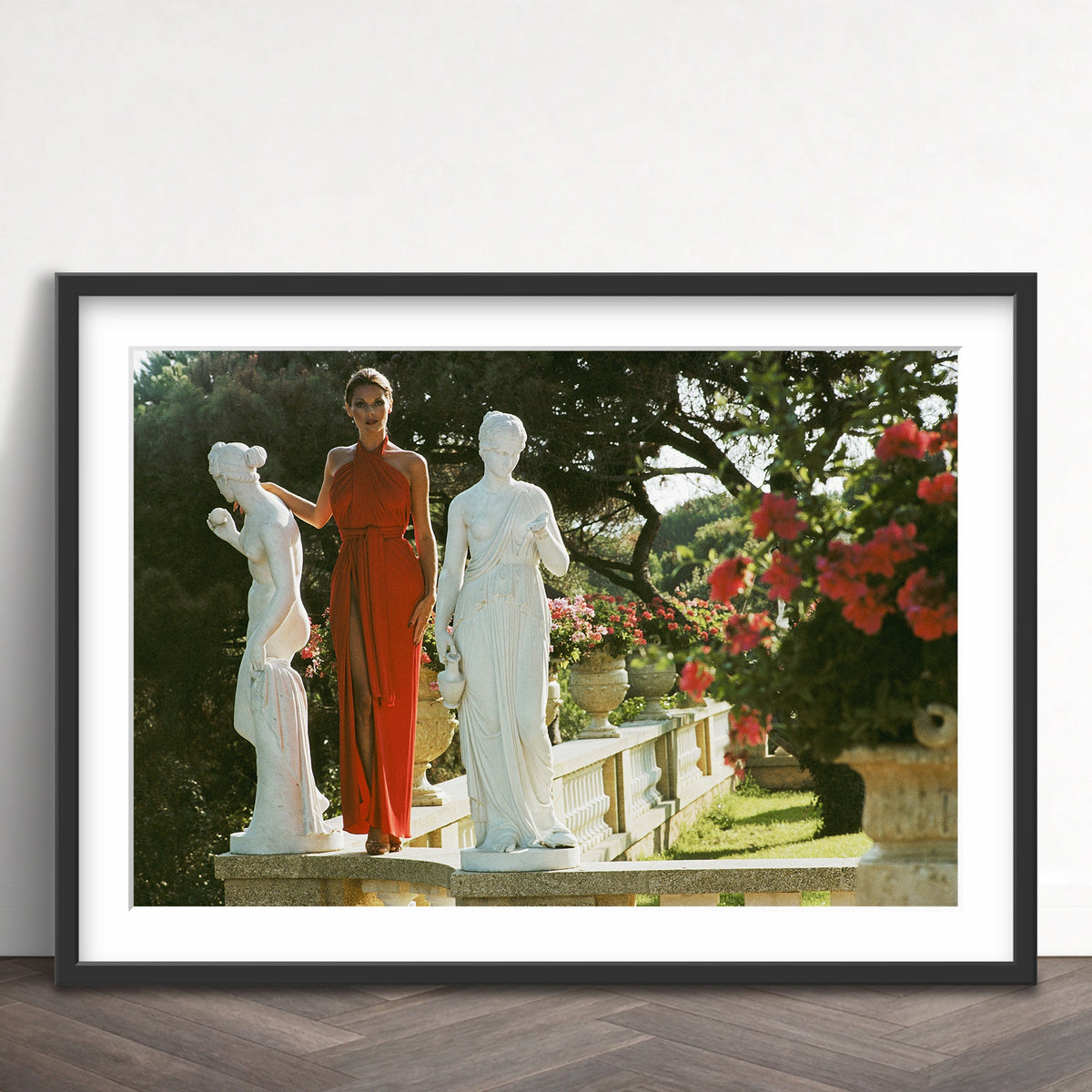 Slim Aarons - st tropez garden - Photography - Getty Images