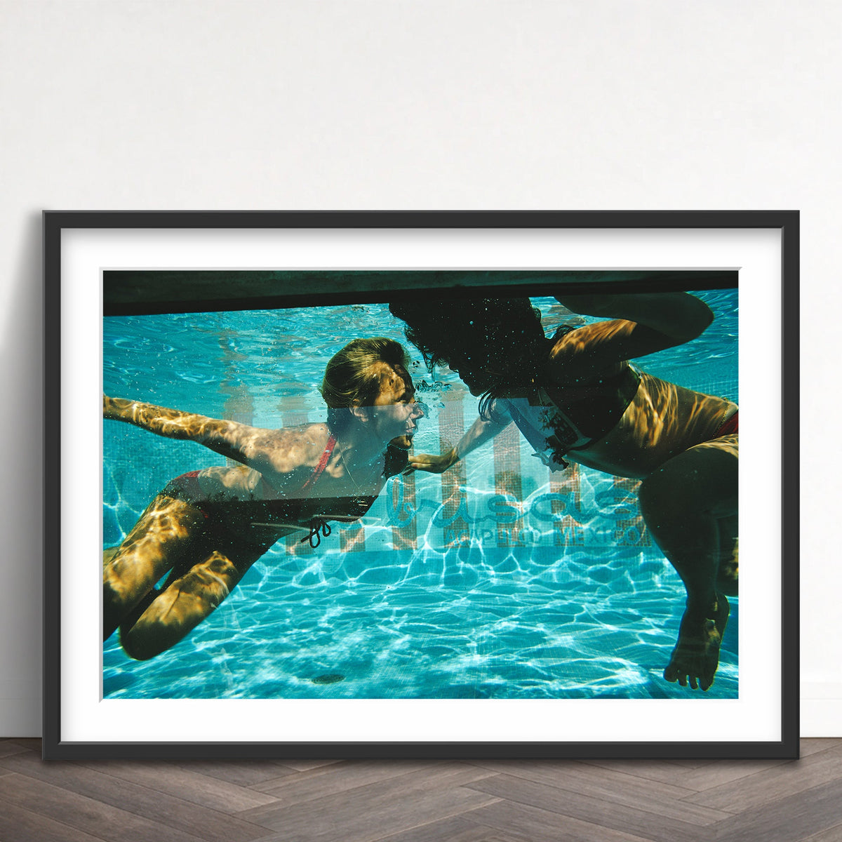 Slim Aarons - swimmers at las brisas - Photography - Getty Images