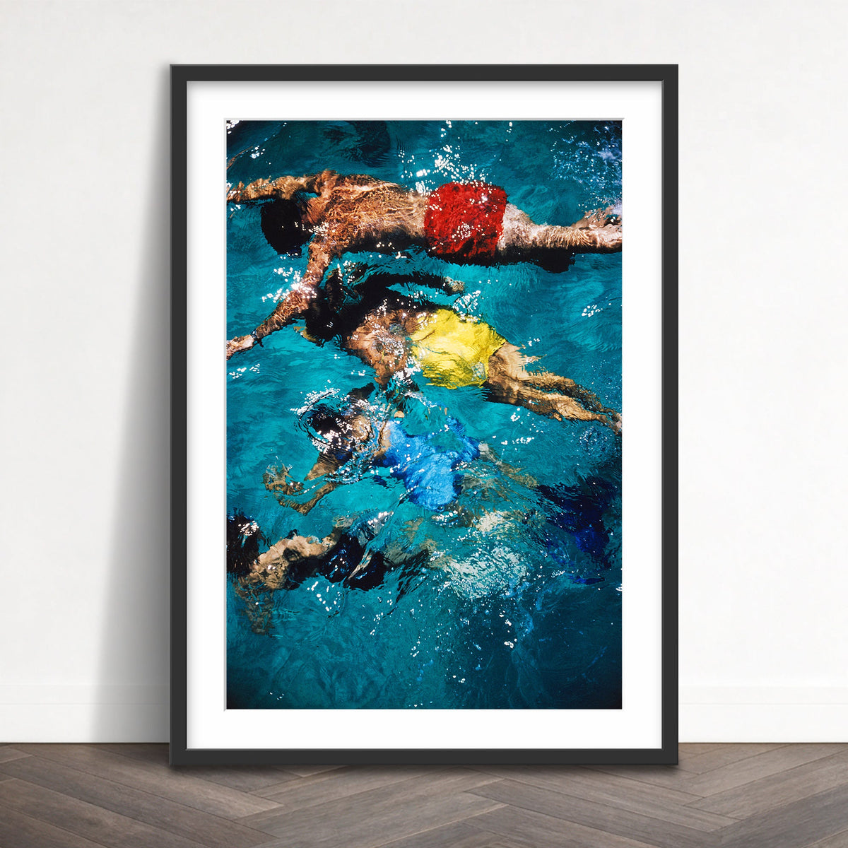 Slim Aarons - swimming in the bahamas - Photography - Getty Images