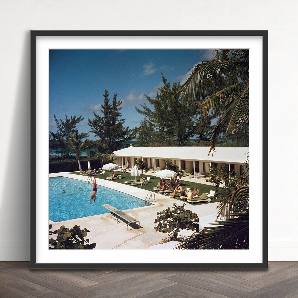 Slim Aarons - taking the plunge - Photography - Getty Images