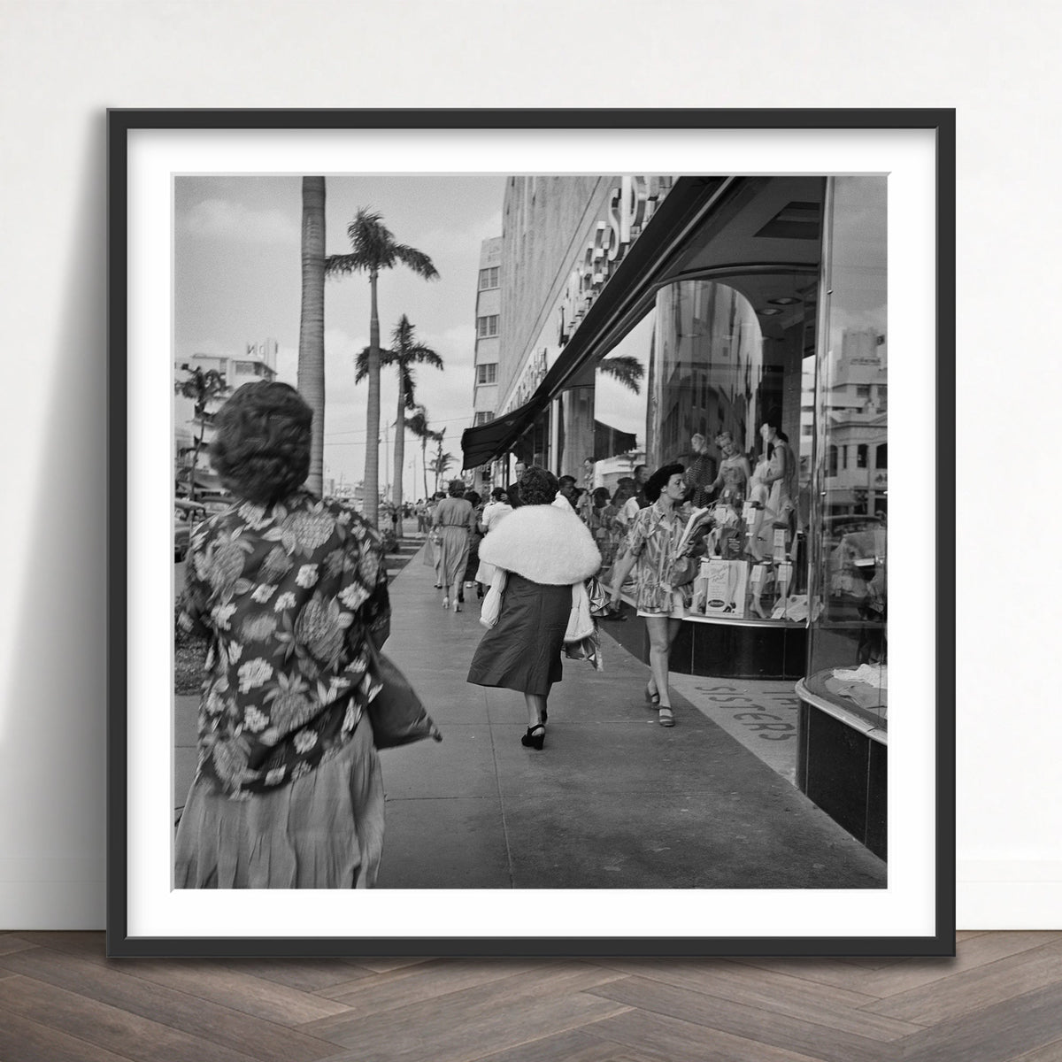 Slim Aarons - three sisters - Photography - Getty Images