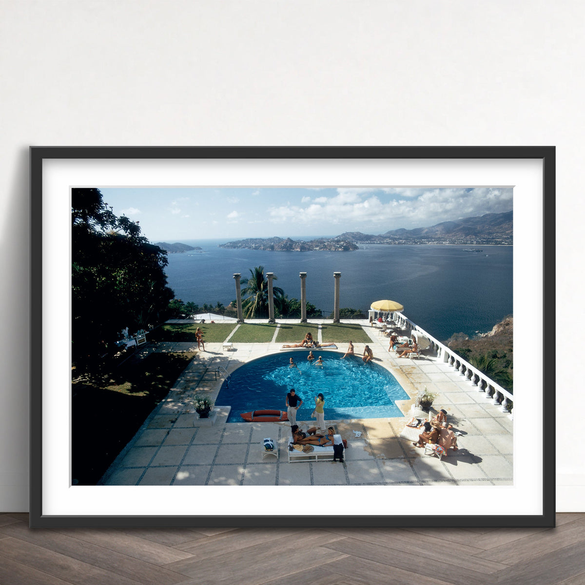 Slim Aarons - villa nirvana - Photography - Getty Images