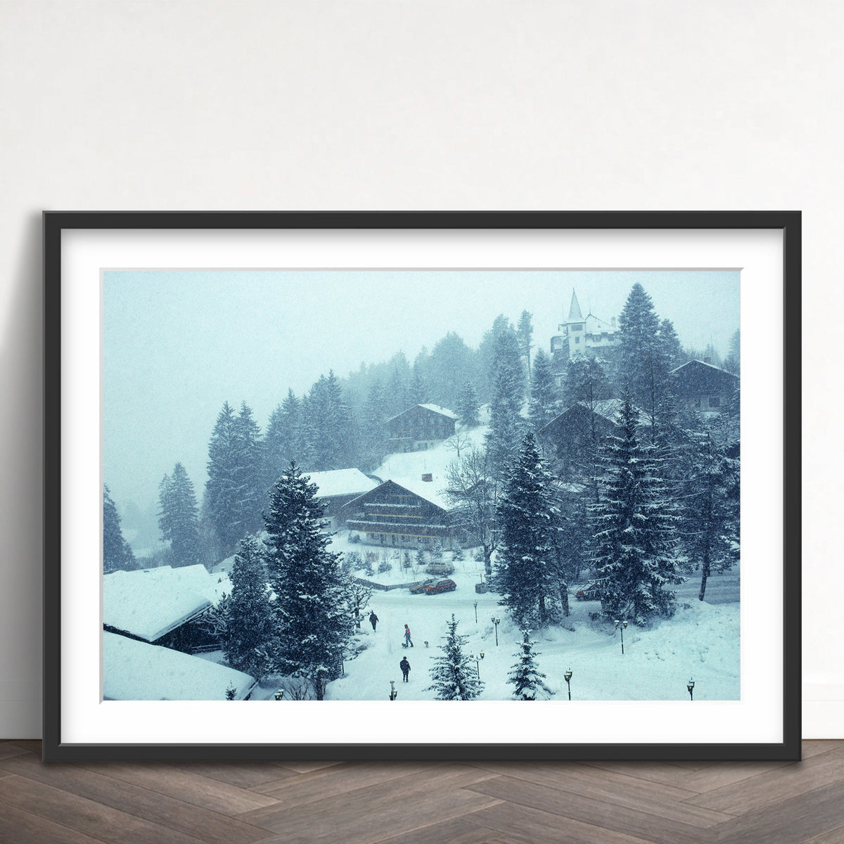 Slim Aarons - winter in gstaad - Photography - Getty Images