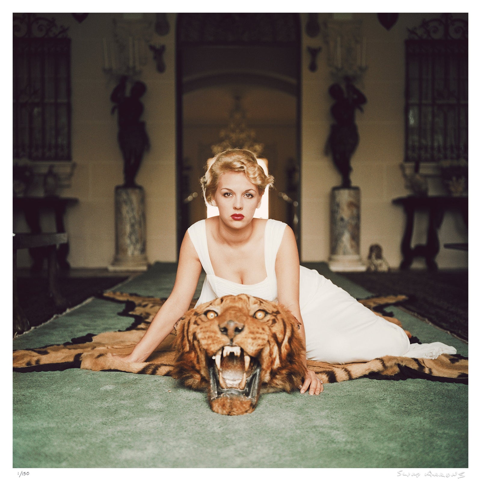 beauty and the beast - Slim Aarons - Limited Edition - Estate Stamped - Photography - Getty Images