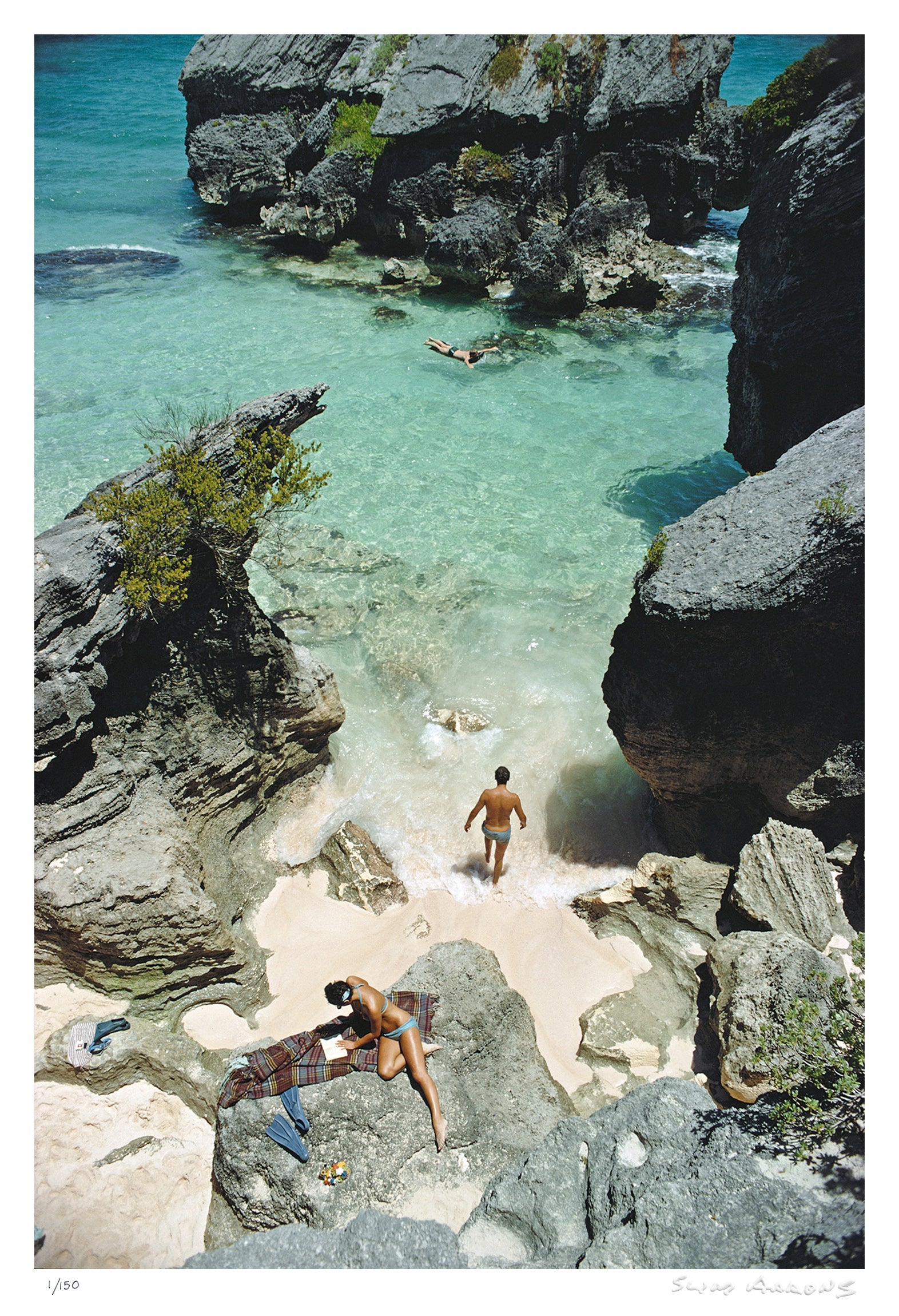 holidaymakers in bermuda - Slim Aarons - Limited Edition - Estate Stamped - Photography - Getty Images