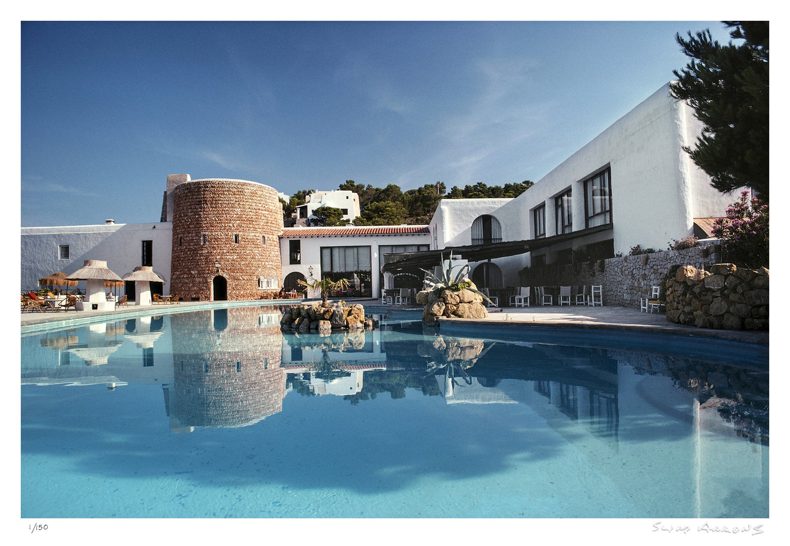 hotel hacienda - Slim Aarons - Limited Edition - Estate Stamped - Photography - Getty Images