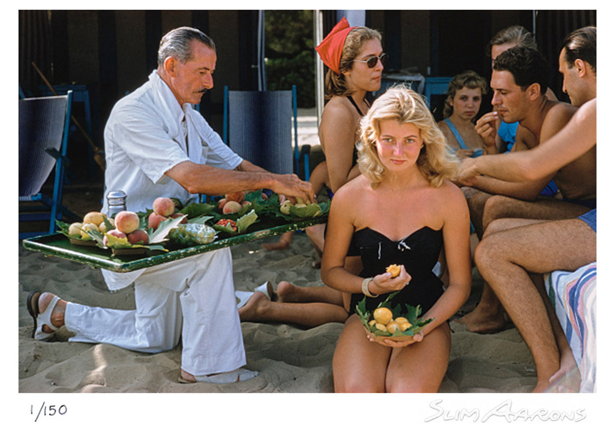 lido life - Slim Aarons - Limited Edition - Estate Stamped - Photography - Getty Images