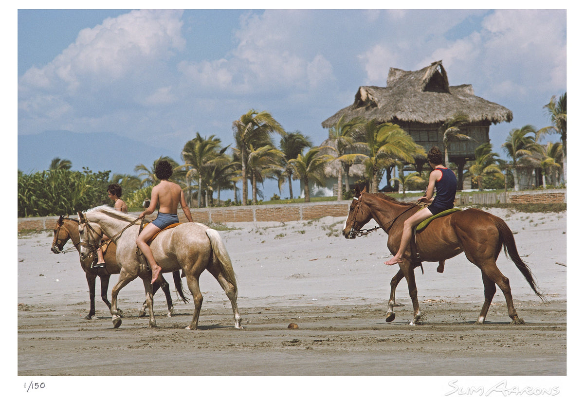 little beach house acapulco - Slim Aarons - Limited Edition - Estate Stamped - Photography - Getty Images