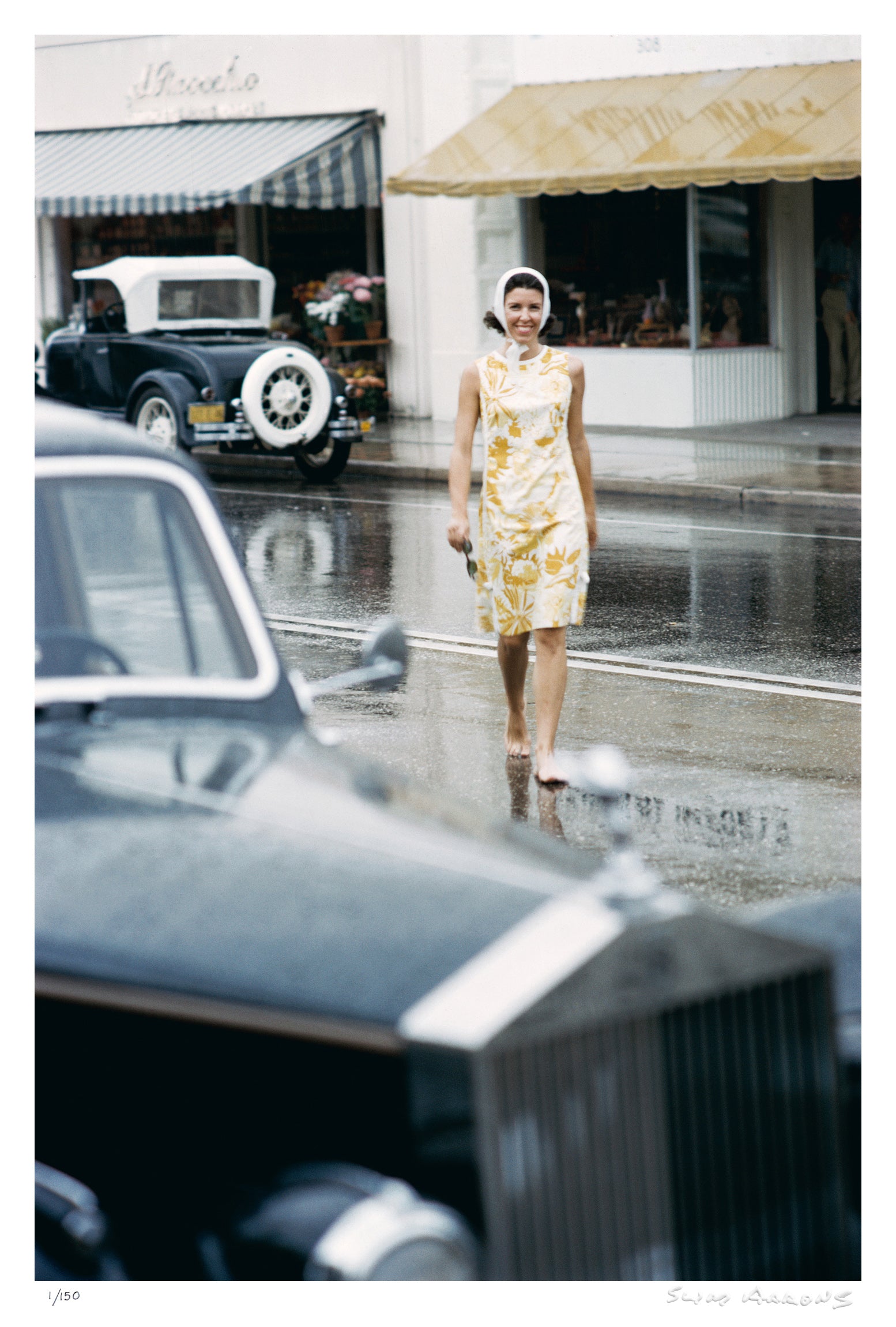 look no shoes - Slim Aarons - Limited Edition - Estate Stamped - Photography - Getty Images