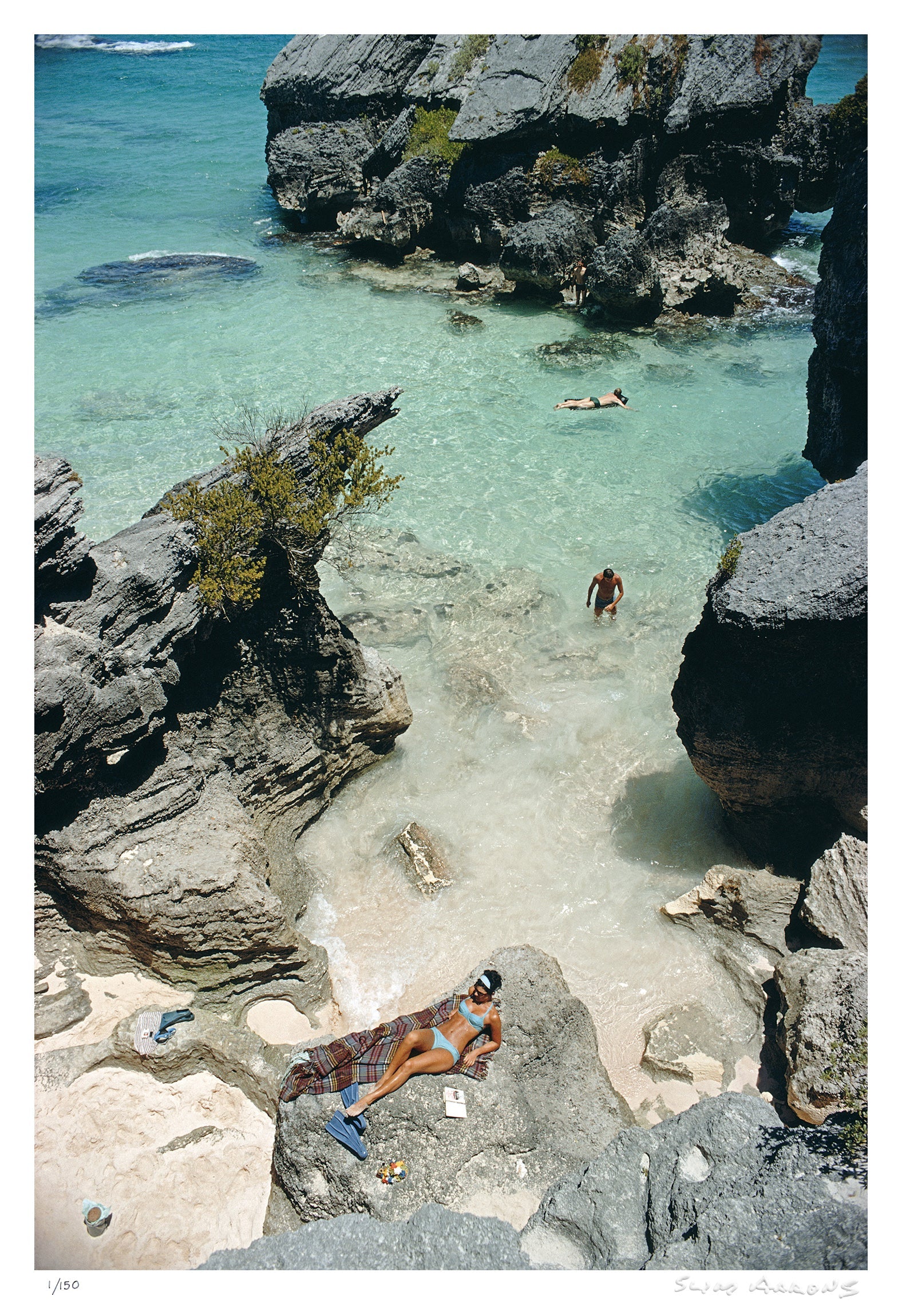 on the beach in bermuda - Slim Aarons - Limited Edition - Estate Stamped - Photography - Getty Images
