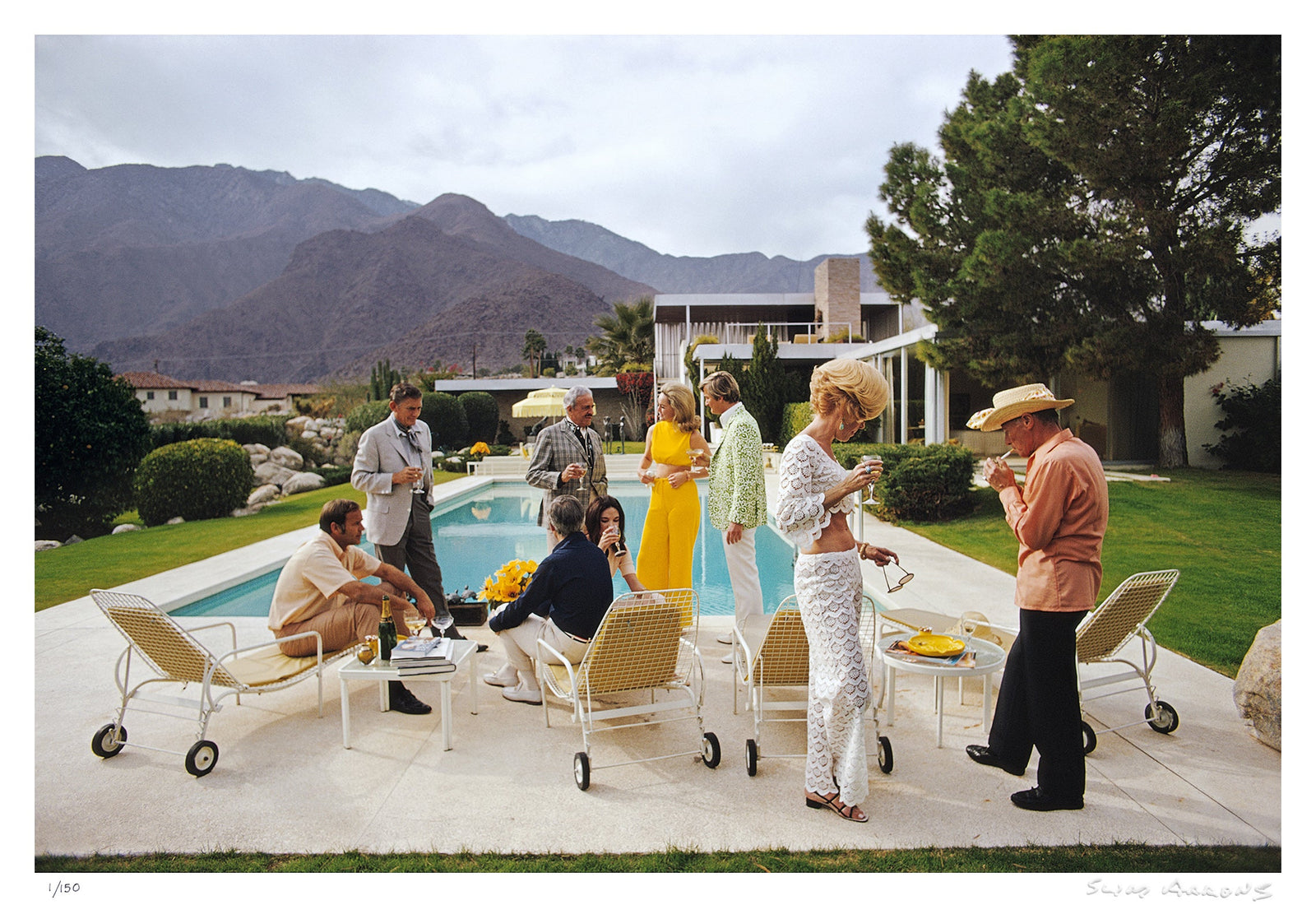 poolside chat - Slim Aarons - Limited Edition - Estate Stamped - Photography - Getty Images
