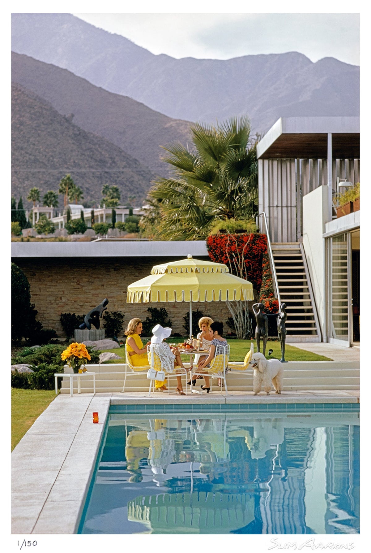 poolside friendship - Slim Aarons - Limited Edition - Estate Stamped - Photography - Getty Images