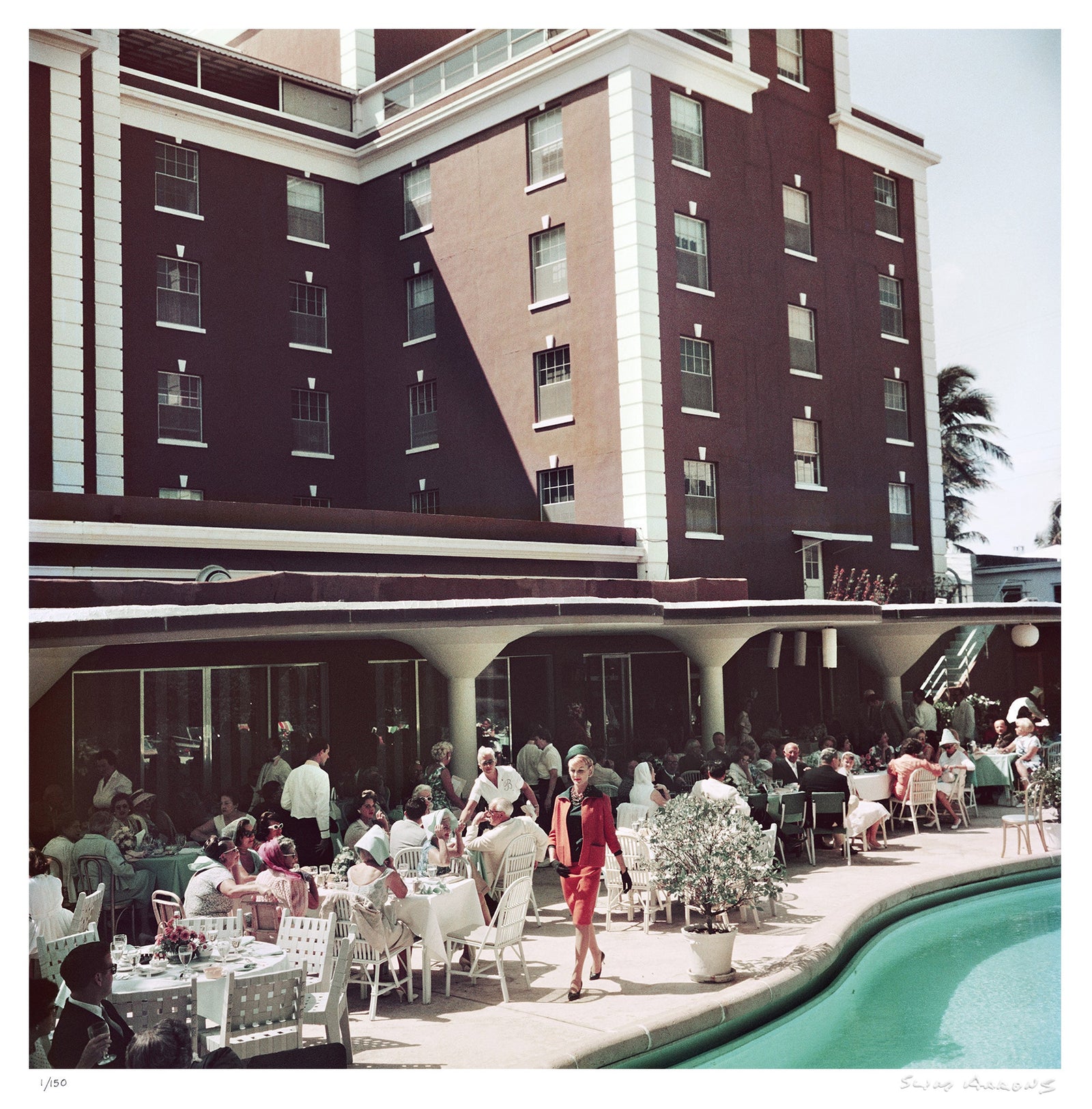 poolside promenade - Slim Aarons - Limited Edition - Estate Stamped - Photography - Getty Images