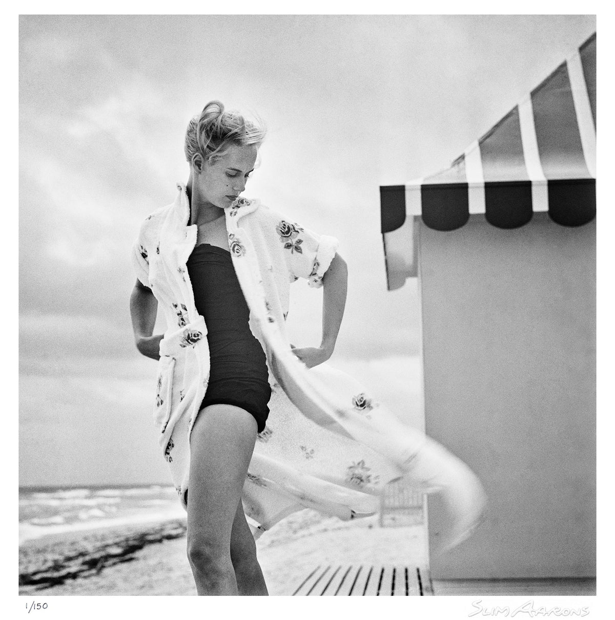 pulitzer on the beach - Slim Aarons - Limited Edition - Estate Stamped - Photography - Getty Images