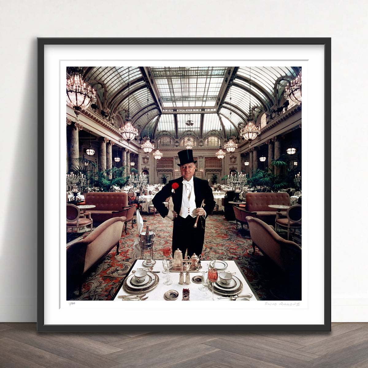 Slim Aarons Limited Edition Estate Stamped top peoples eatery limited edition 2667142 Framed