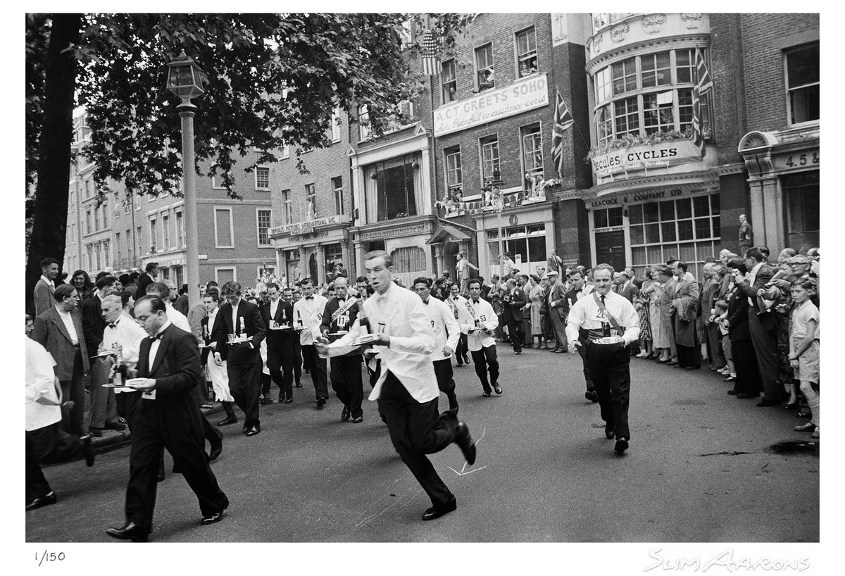 soho waiters race - Slim Aarons - Limited Edition - Estate Stamped - Photography - Getty Images