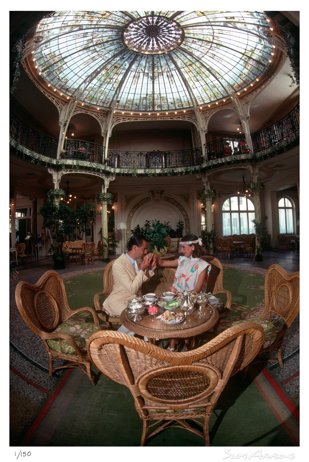 sweet tooth - Slim Aarons - Limited Edition - Estate Stamped - Photography - Getty Images