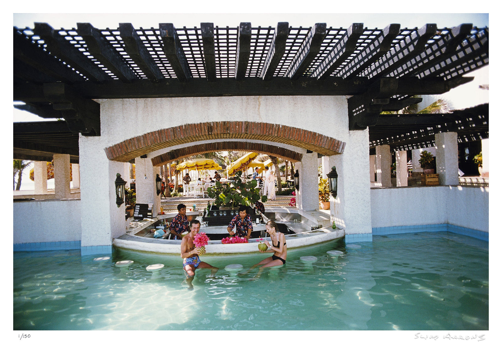 tres vidas acapulco 2 - Slim Aarons - Limited Edition - Estate Stamped - Photography - Getty Images