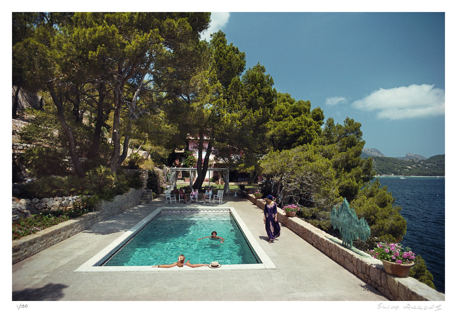 vanes villa - Slim Aarons - Limited Edition - Estate Stamped - Photography - Getty Images